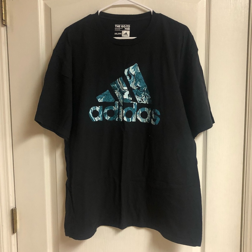 ADIDAS TSHIRT SIZE 2XL